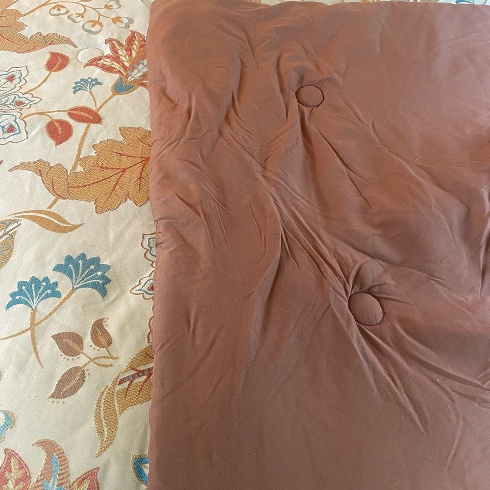 Floral Patterned Bedding King comforter - Picture 5 of 5